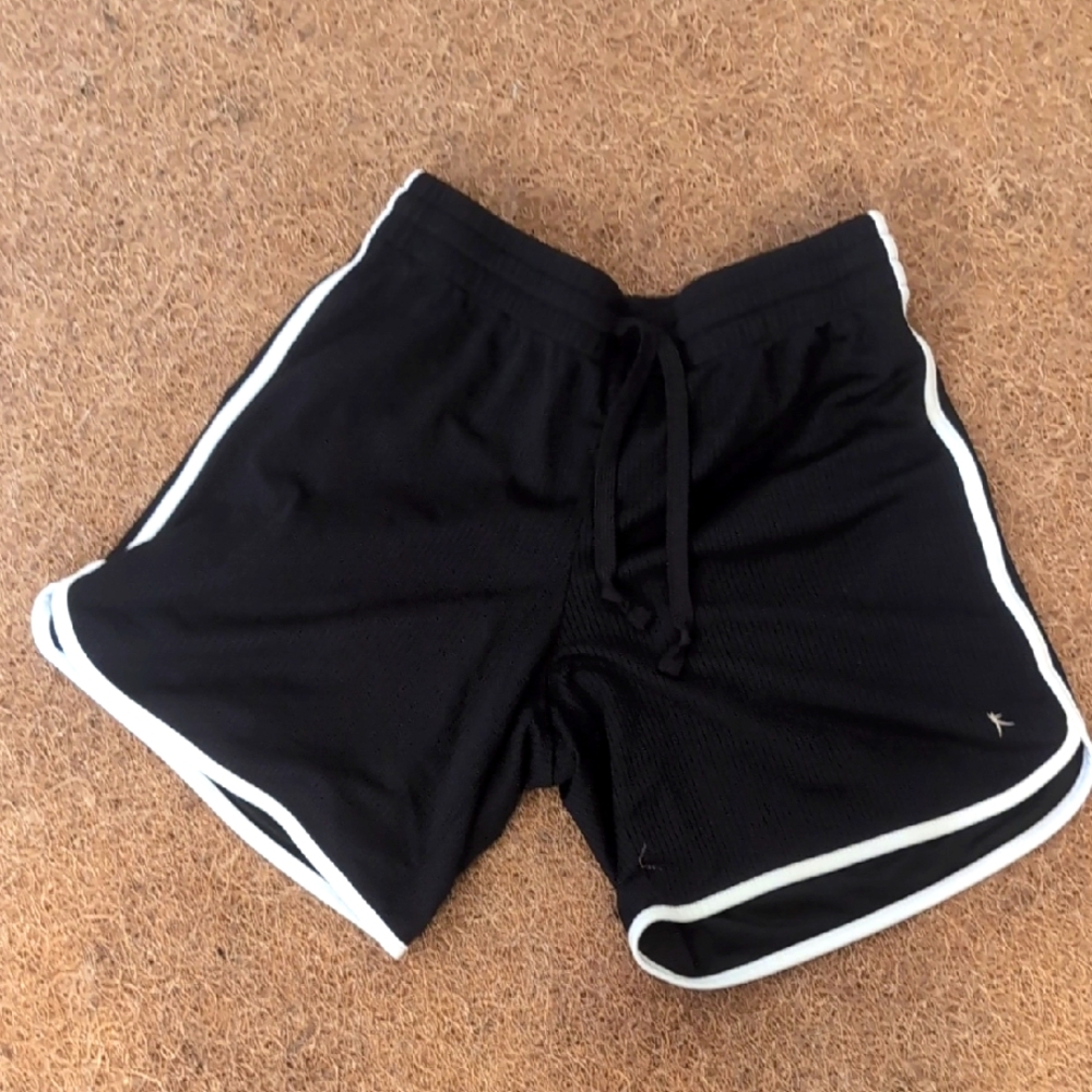 Nike xs black white shorts